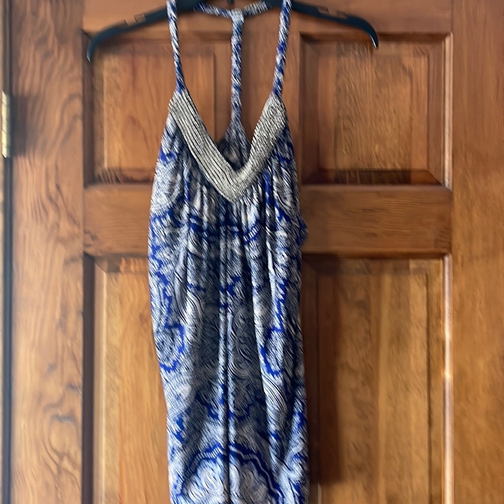 Blue and white top